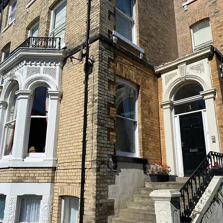 Grosvenor First Floor * Scarborough