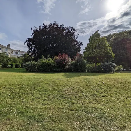 Grosvenor First Floor *