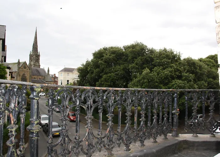 Grosvenor First Floor *