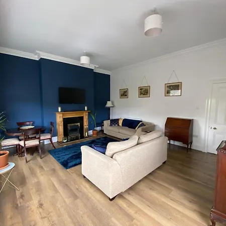 Grosvenor First Floor Apartman